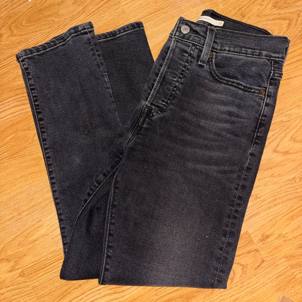 Levi’s Women’s Wedgie Straight Jeans